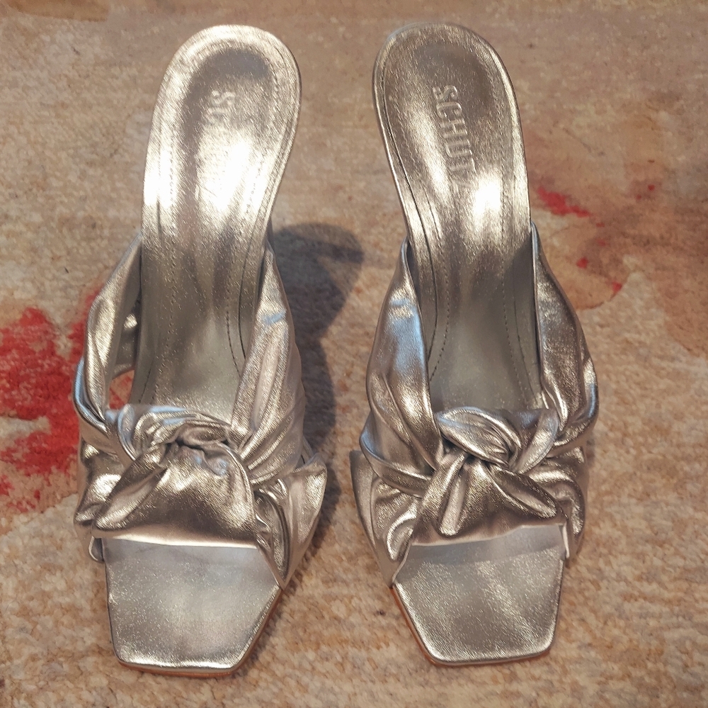 NEW Schutz Womens Mindy Silver Leather Slip-On Stiletto Heels Shoes NWT